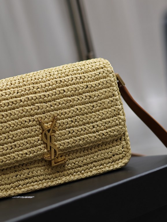 straw woven bag fast fallSOLFERINO BOX_Weaving bag to la~!Full of artistic atmosphere , Raffia grass weaving is very solid, super texture, French lazy wind, daily with private clothes will not be wrong single product, im