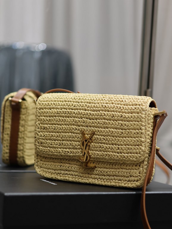 straw woven bag fast fallSOLFERINO BOX_Weaving bag to la~!Full of artistic atmosphere , Raffia grass weaving is very solid, super texture, French lazy wind, daily with private clothes will not be wrong single product, im