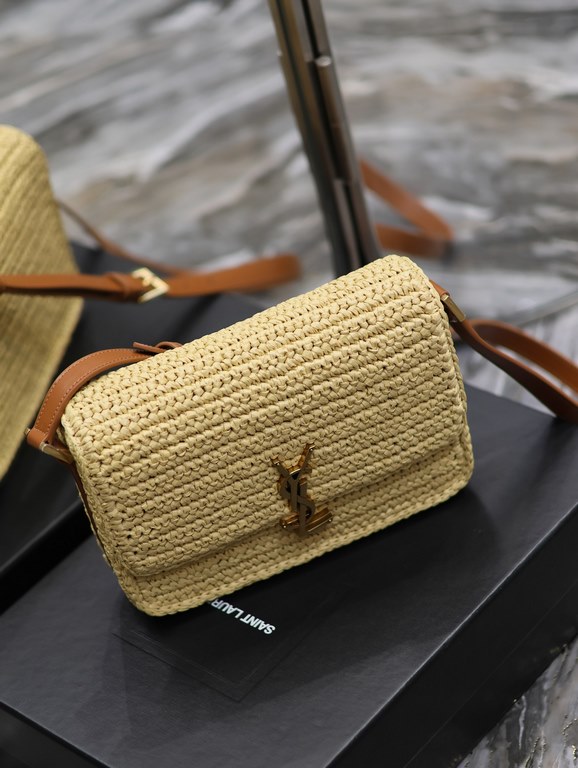 straw woven bag fast fallSOLFERINO BOX_Weaving bag to la~!Full of artistic atmosphere , Raffia grass weaving is very solid, super texture, French lazy wind, daily with private clothes will not be wrong single product, im