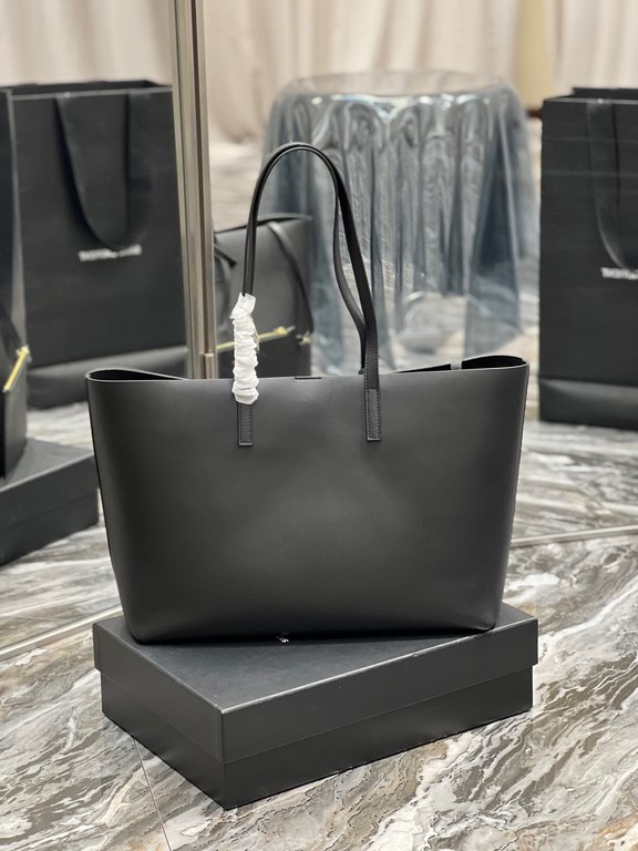 Shopping tote bag_Shopping tote bagshopping tote bag_shopping bagA very minimalist cool breeze series, imported South African cowhide, with a clutch bag inside, removable, it is characterized by large capacity and light,