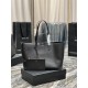 Shopping tote bag_Shopping tote bagshopping tote bag_shopping bagA very minimalist cool breeze series, imported South African cowhide, with a clutch bag inside, removable, it is characterized by large capacity and light,