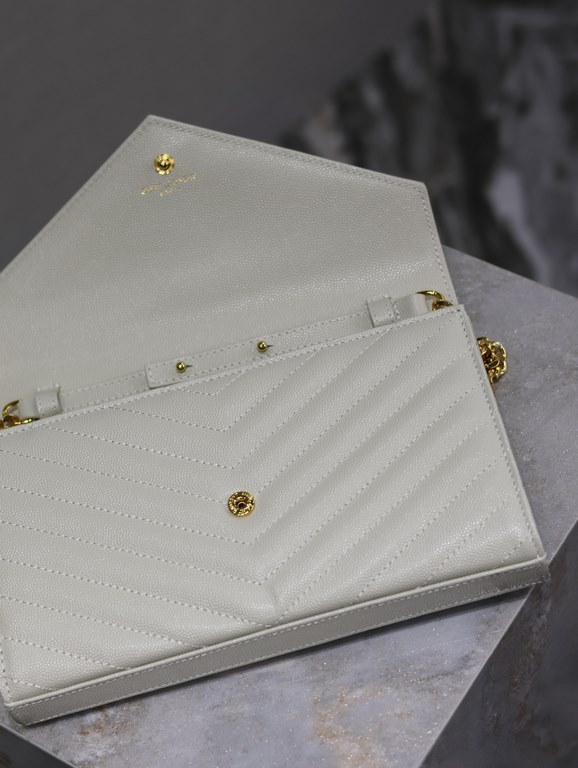 White Gold Button Caviar_MONOGRAM_Envelope Bag. Super practical a small bag, the most classic style, upgrade the most advanced version, 100% Italian calf leather with fine handmade; customized metal Y family logo highlig