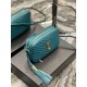 [In Stock Seconds]    Camera Bag_ Turquoise Green Gold BuckleTop imported Italian cowhide camera bag, Hong Kong purchased zp open molding and typing, to do exactly the same! Very delicate! Adjustable shoulder strap with 