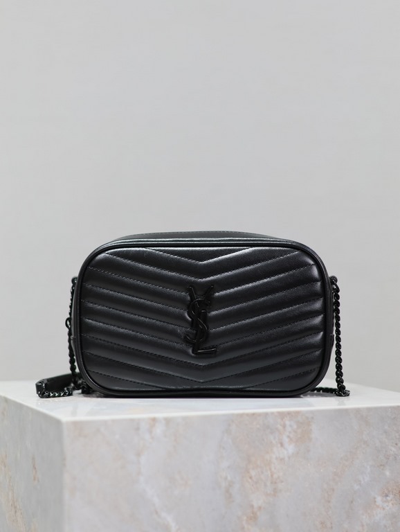 Black black buckle cowhide-Lou mini bag new camera bagcrossbody bag!The Lou_ series camera bag is a unique interpretation of French aesthetics! Soft cowhide leather material is very texture, small and exquisite, especial