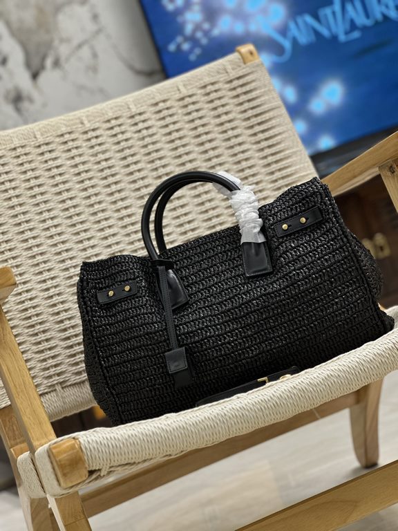 Sac de jour_Organizer bag in woven raffiaArtistic in nature, the raffia weave is very solid, super textured and uniquely crafted, with a classic metal logo and lots of details. You can't go wrong with this everyday bag, 