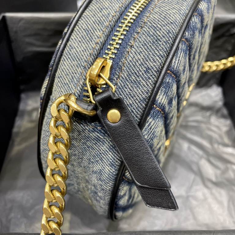 VINYLE_Round Pie Bag DenimBlack shoulder strap_Especially out of this series of denim bag value is very high, how to match are good, practicality is very high Retro Fan full of washed denim Very malleable a bag How to ri