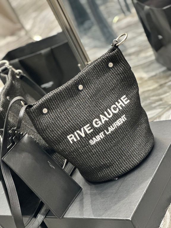 [In stock in seconds][            ]Counter the latest RIVE GAUCHE French woven bucket bag, simple atmospheric modeling is definitely a street shoot explosion, Rose is also using Oh! The body of the bag is made of importe