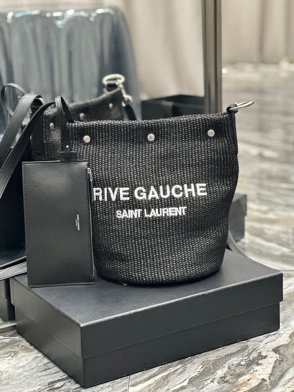 [In stock in seconds][            ]Counter the latest RIVE GAUCHE French woven bucket bag, simple atmospheric modeling is definitely a street shoot explosion, Rose is also using Oh! The body of the bag is made of importe