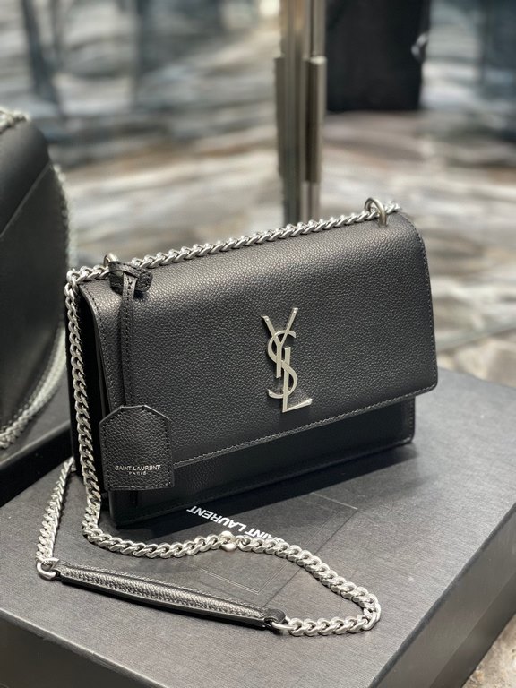 [In stock in seconds]              #Black with silver buckle and diamond patternUnbeatable classic sunset sunset bag! Out for such a long time the heat is still unabated, it can be seen that it is loved to an extraordina