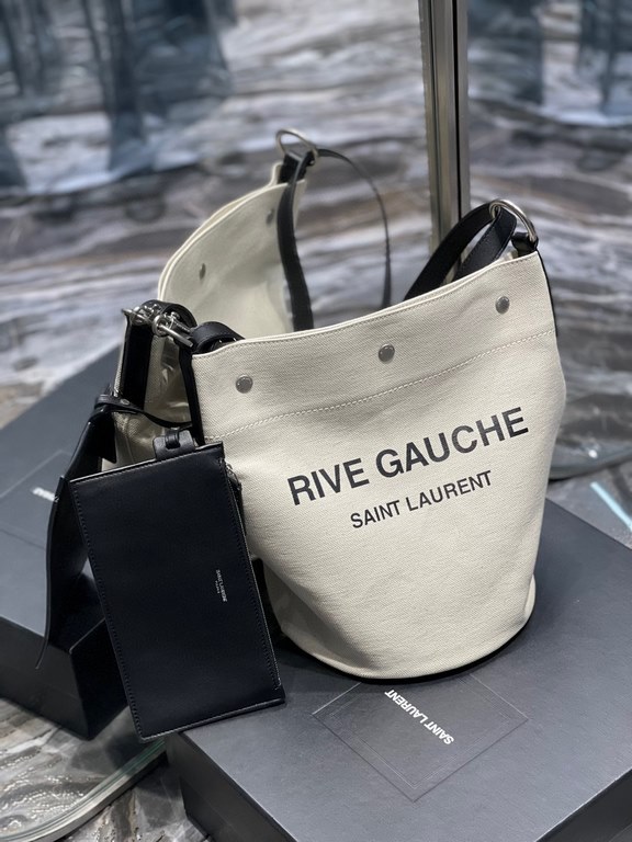 [In stock in seconds][            ]Counter the latest RIVE GAUCHE French linen bucket bag, simple atmospheric modeling is definitely a street shoot explosion, Rose is also using Oh! The body of the bag is made of importe