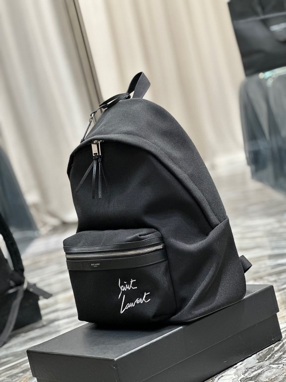 [In stock in seconds] Shoulder bag arrived_with embroidered letters models!Counter limited launch Crafted to create the right version of the fabric, with imported Italian cowhide, very light and convenient, practical and