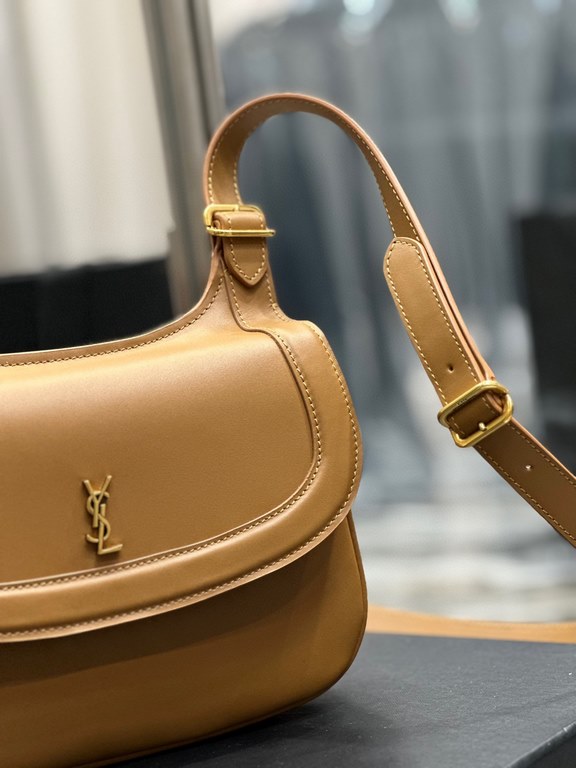 [In stock in seconds]CHARLIE shoulder bag, the saddle bag shape is superb, lightweight friendly and practical, with an organza interior, clean lines and masculine style can be a great choice for daily dress!Model 686742S