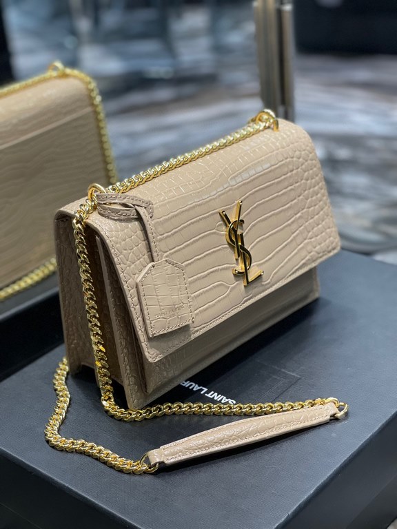 [In stock in seconds]              Unbeatable classic model crocodile print sunset bag! Out for such a long time the heat is still unabated, it can be seen that it is loved to an extraordinary degree! High-quality Italia