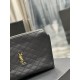 Gaby quilted cosmetic bagclutch _Simple and generousclean appearance at a glance is particularly handsome and cool!The whole bag inside and outside are carefully crafted with imported Italian lambskin, which is extremely