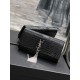 Classic Kate_ClutchBlack crocodile print silver buckle with tasselClassic flap clutch    very representative of the metal logo logo, imported Italian crocodile grain cowhide, simple metal decorations, the overall low-key