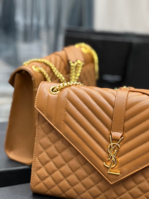 [In stock in seconds]#Envelope #Caramel Gold BuckleLarge grained embossed quilted leather envelope bagThe classic is timeless, beautiful out of the sky V grain quilted diamond caviar pattern, Italian cowhide leather with