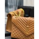 [In stock in seconds]#Envelope #Caramel Gold BuckleLarge grained embossed quilted leather envelope bagThe classic is timeless, beautiful out of the sky V grain quilted diamond caviar pattern, Italian cowhide leather with