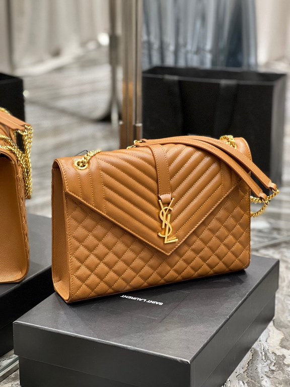 [In stock in seconds]#Envelope #Caramel Gold BuckleLarge grained embossed quilted leather envelope bagThe classic is timeless, beautiful out of the sky V grain quilted diamond caviar pattern, Italian cowhide leather with