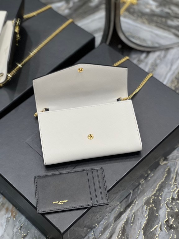 [In Stock Seconds      _ Mini Envelope BagThe most classic iconic metal logo with a detachable chain shoulder strap that doubles directly as a clutch! This model also comes with a small card case that can hold 45 cards n