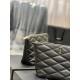 [In stock in seconds]SADE series quilted clutch bag, these days there is no clutch bag are embarrassed to say they are a hipster, right Although there is no shoulder strap, but it can not top its large space and pick up 