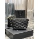 [In stock in seconds]SADE series quilted clutch bag, these days there is no clutch bag are embarrassed to say they are a hipster, right Although there is no shoulder strap, but it can not top its large space and pick up 