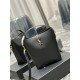 [NEWLE 5à7 series of bucket bagNew super good-looking bucket bag with tote _The new new bag type, using Italian calf leather, the bag body outline is simple, three-dimensional, looks hard but not too harsh, the bottom wi