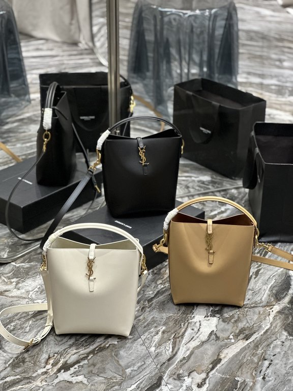 LE 5à7_Bucket BagBlackwhitealmond color cowhide with gold buckle