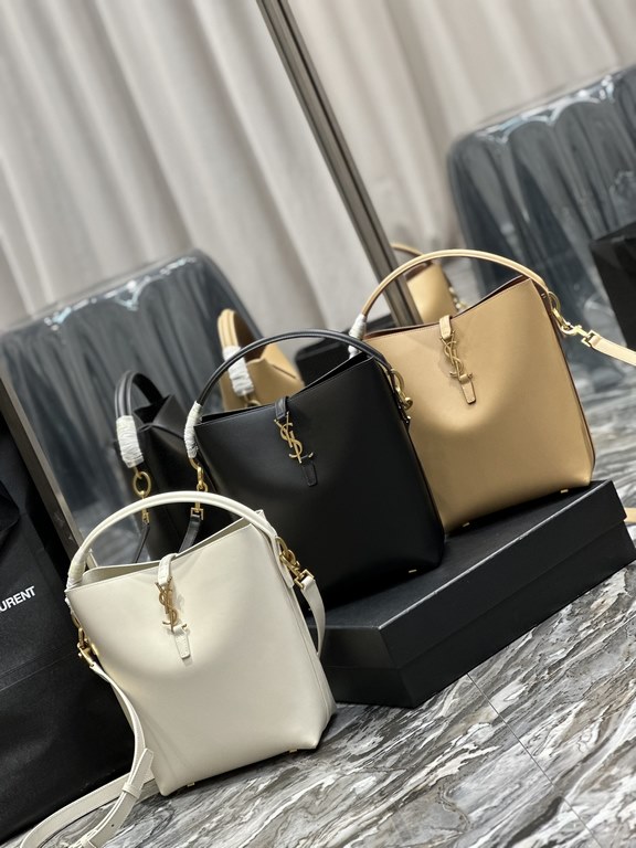 LE 5à7_Bucket BagBlackwhitealmond color cowhide with gold buckle