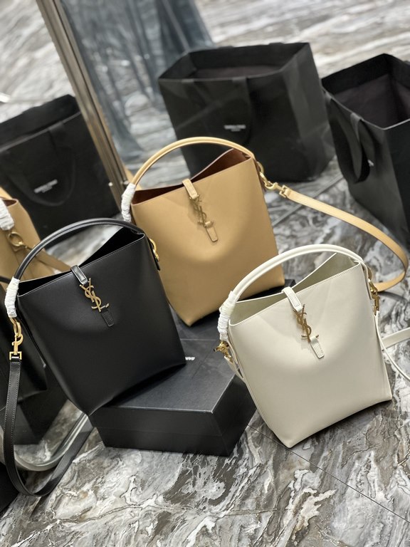 LE 5à7_Bucket BagBlackwhitealmond color cowhide with gold buckle