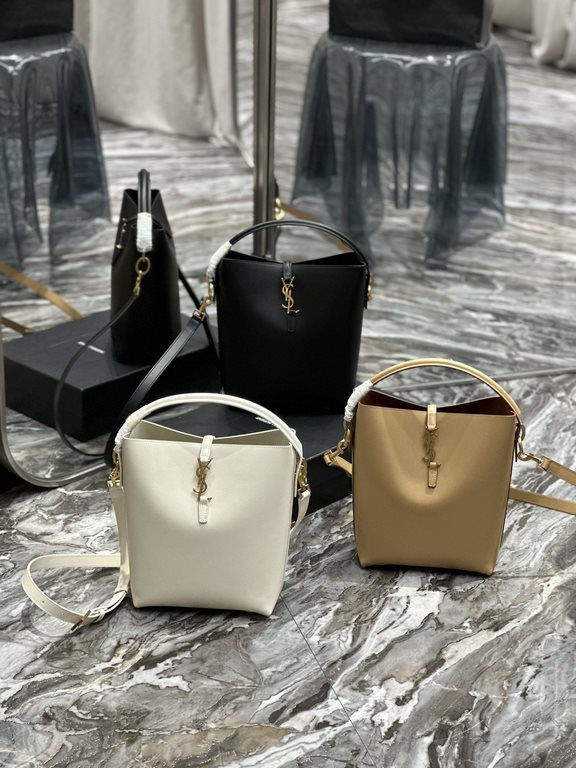 LE 5à7_Bucket BagBlackwhitealmond color cowhide with gold buckle