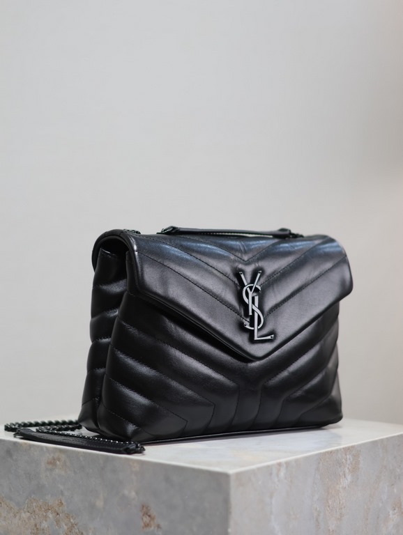 Loulou 23cm-Black with Black BuckleY family classic explosive models! The most practical and versatile, imported Italian cowhide leather carefully crafted, feel great! The bag is ultra-lightweight, no sense of burden, co