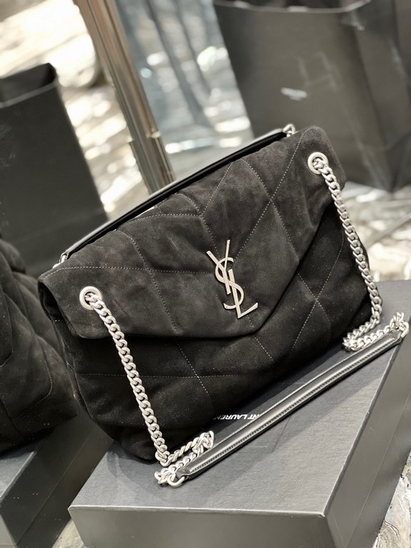 [In stock in secondsBlack silver buckle frosted model-               _ quilted lambskin bag, 100% lambskin production, soft and delicate feel, as if embracing the clouds   like feeling; classic Y family logo, chain and g