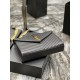 [In-stock]Monogram_Black Gold BuckleLarge Grained Embossed Quilted Leather Envelope BagClassic is timeless, the beauty of the V grain caviar pattern, Italian cowhide with eye-catching Y family logo, atmosphere and fashio