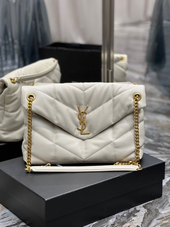 [In stock in secondsWhite with gold buttons-               _ quilted lambskin bag, 100% lambskin production, soft and delicate feel, as if embracing the clouds   like feeling; classic Y family logo, chain and grommet har