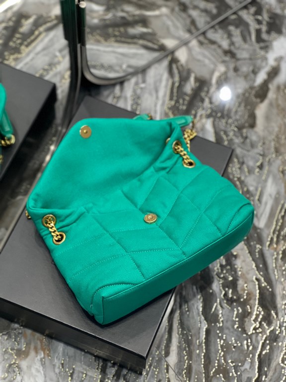 [In stock in a second]Spring and summer new models out la   ♀Opened Loulou puffer launches new colorful linen series   ♀The designer still expresses the bag shape as gentle and elastic, expressing more warm and pleasant 