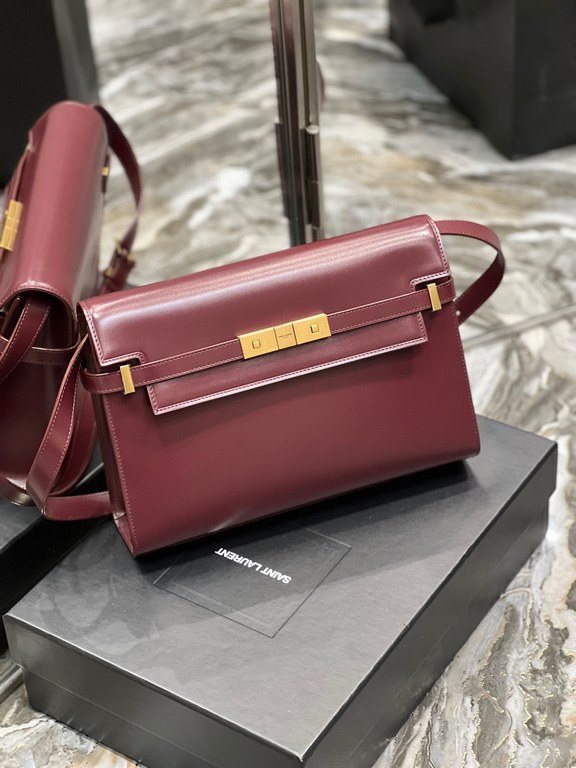 [In stock in seconds]             Burgundy_.Manhattan Manhattan baguette bag counter revamped the latest version of the full leather interior, calling out a sense of high class! It is a change from the previous classic l