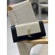 Classic Kate_ClutchBlack patent leather with gold buckle and apricot color sheepskinClassic flap clutch    very representative of the metal logo logo, imported Italian leather customized, simple metal decorations, the ov