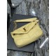 [In stock in secondsLight yellow with gold buttons-            Size 29x17x11cmModel 577476