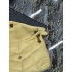 [In stock in secondsLight yellow with gold buttons-            Size 29x17x11cmModel 577476