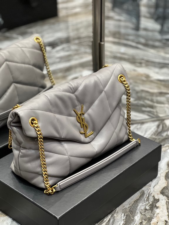 [In stock in secondsGray with Gold Buckle-               _ quilted lambskin bag, 100% lambskin production, soft and delicate feel, as if embracing the clouds   like feeling; classic Y family logo, chain and grommet hardw