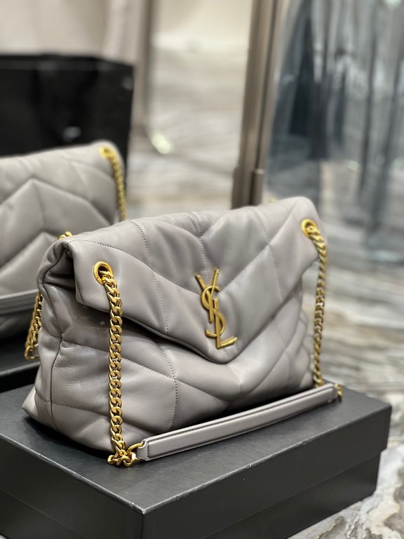 [In stock in secondsGray with Gold Buckle-               _ quilted lambskin bag, 100% lambskin production, soft and delicate feel, as if embracing the clouds   like feeling; classic Y family logo, chain and grommet hardw