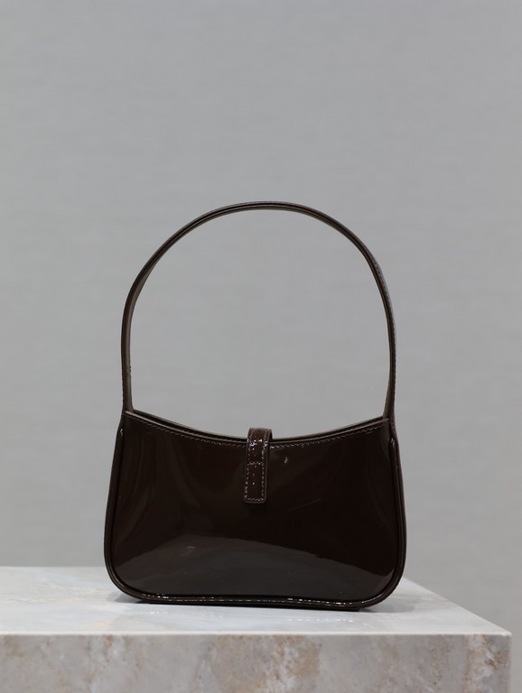 5   7       [Original leather versionThe Y's hot underarm bag is a small mini size! Although the design of this bag is not an eye-catching bag, but it really belongs to the more you look at the more durable the more on t