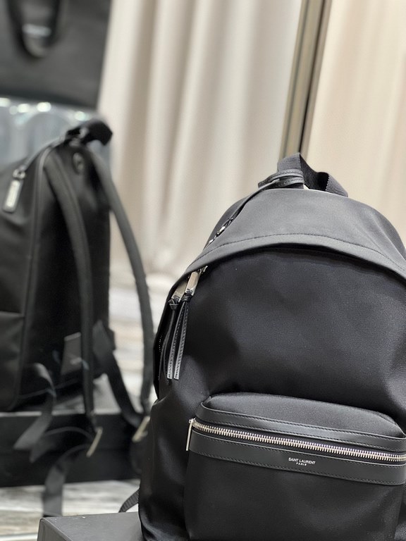 [In stock in seconds]  Shoulder bag arrived!Counter limited launch Crafted to create the right version of the fabric, with imported Italian cowhide, very light and convenient, practical and loadable, simple and versatile