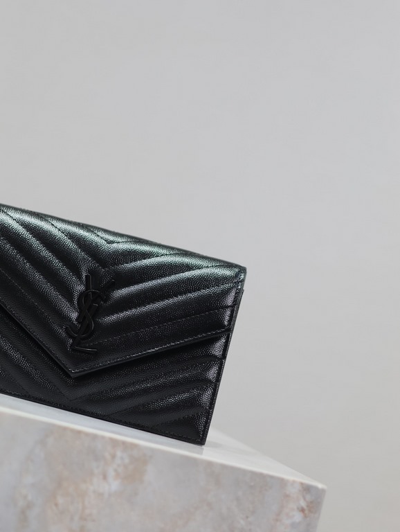 Black Black Button Caviar_woc small size envelope bag is coming, when it comes to envelope bag, this one from Y family must have the name! The whole bag is made of Italian cowhide leather, with a three-dimensional shape 