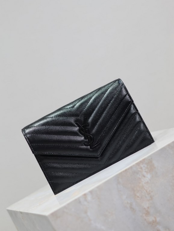 Black Black Button Caviar_woc small size envelope bag is coming, when it comes to envelope bag, this one from Y family must have the name! The whole bag is made of Italian cowhide leather, with a three-dimensional shape 