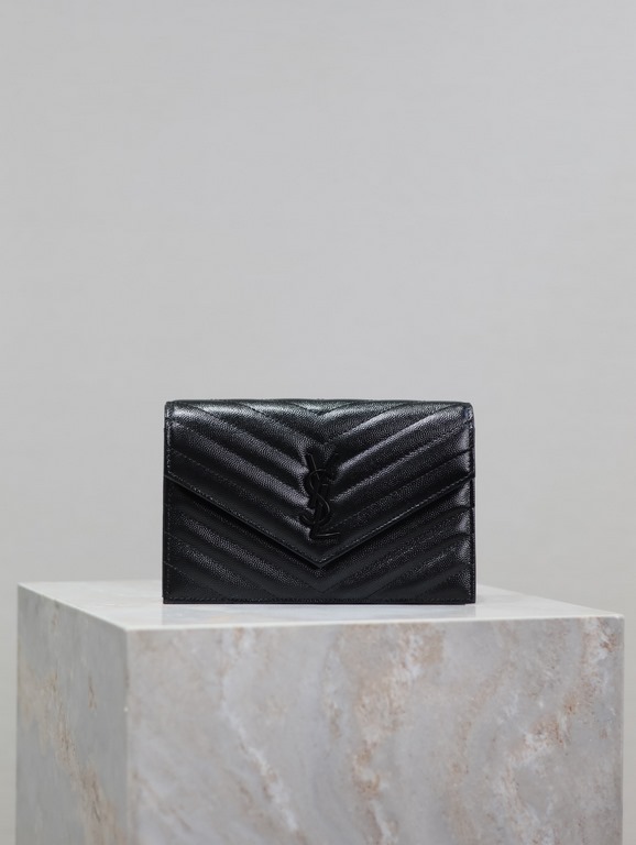 Black Black Button Caviar_woc small size envelope bag is coming, when it comes to envelope bag, this one from Y family must have the name! The whole bag is made of Italian cowhide leather, with a three-dimensional shape 