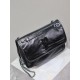 niki_28cm New version in black oiled leather.It's so cool, the bag looks good with no drawbacks, customized snake print cowhide leather creates a vintage style, hand carry or armpit is very good, the aura is full of men 