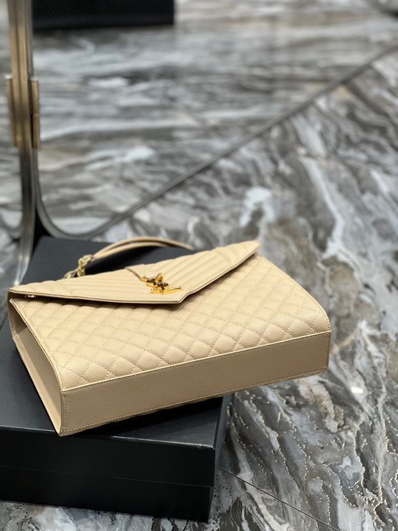 [In stock in seconds]#Envelope# Apricot Gold BuckleLarge grained embossed quilted leather envelope bagClassic is timeless, the beauty of the V grain quilted diamond caviar pattern, Italian cowhide leather with eye-catchi