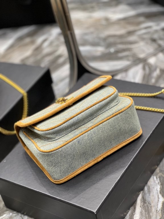 [In stock in seconds]Spring and summer models denim with leather out la   ♀Explosive Niki launched a new denim with leather series   ♀The designer still expresses the bag shape as gentle and elastic, expressing more warm