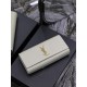 Classic Kate_ClutchWhite caviar with gold buckleClassic flap clutch    very representative of the metal logo logo, imported Italian caviar cowhide, simple metal decorations, the overall low-key exquisite and versatile, h